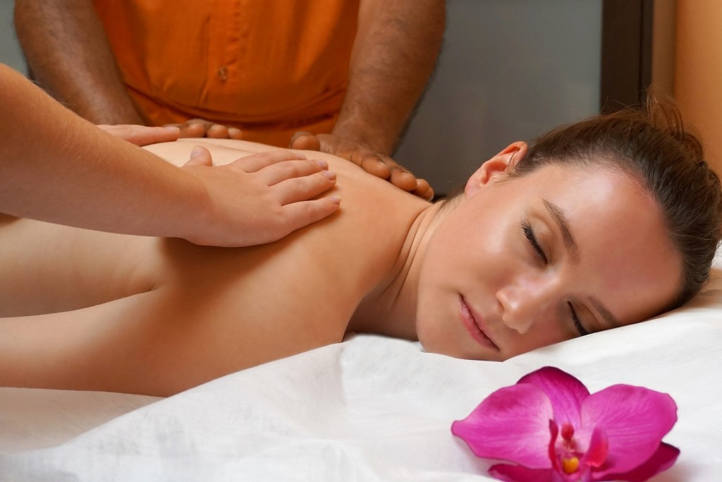 MASAŻ ABHYANGA-AYURVEDA 0
